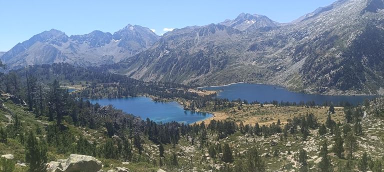 Gr10. J2.barege à refuge du lac de Loule.