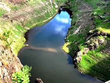 ancien lac du Gouffre d&apos;Enfer depuis sa digue