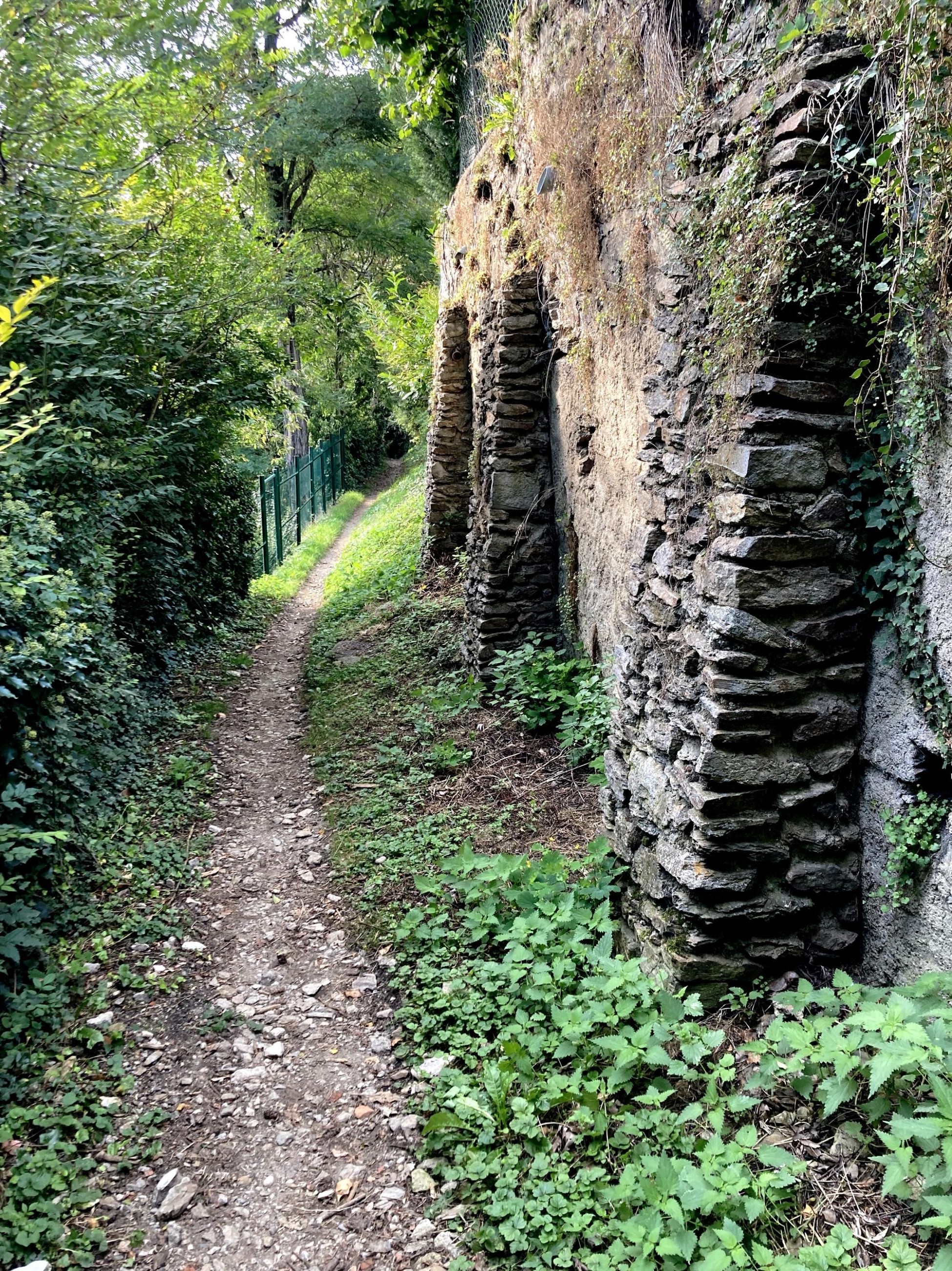 Chemin de l'aqueduc après  la chapelle