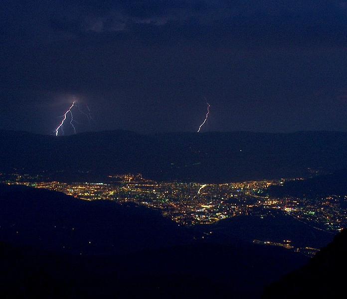 Eclairs sur le vercors depuis le sommet