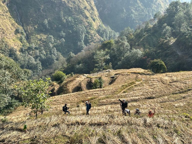 Nepal - tour du Manaslu - J 2 - Laprak - korlabesi