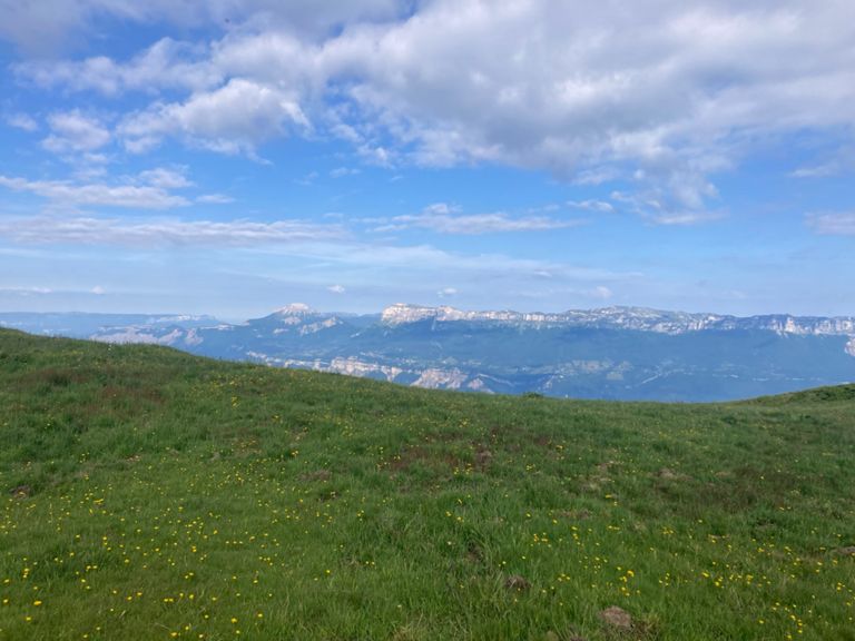 Grand Rocher et col du Merdaret avant le boulot