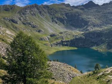 Montée aux lacs de Vens avec le fiston