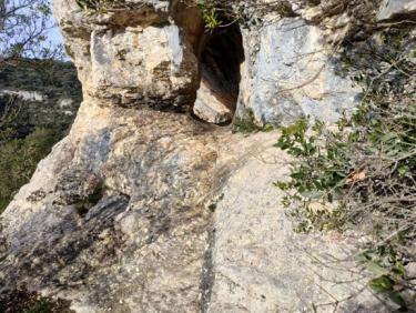 Poulx Les rives droite du Gardon en quelques vues..