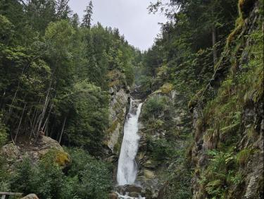 Boucle via le Cerro et cascade du Dard